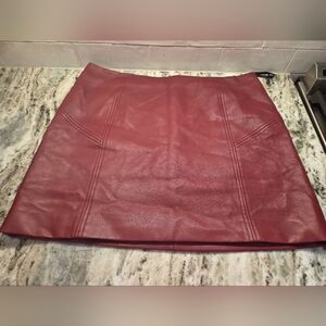 Elegant Burgundy Leather Skirt
